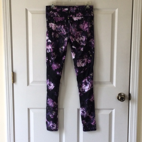 Fabletics Floral High Waist Leggings Black Multi S - Picture 4 of 5